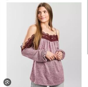 Buckle Daytrip Off Shoulder Top NWT